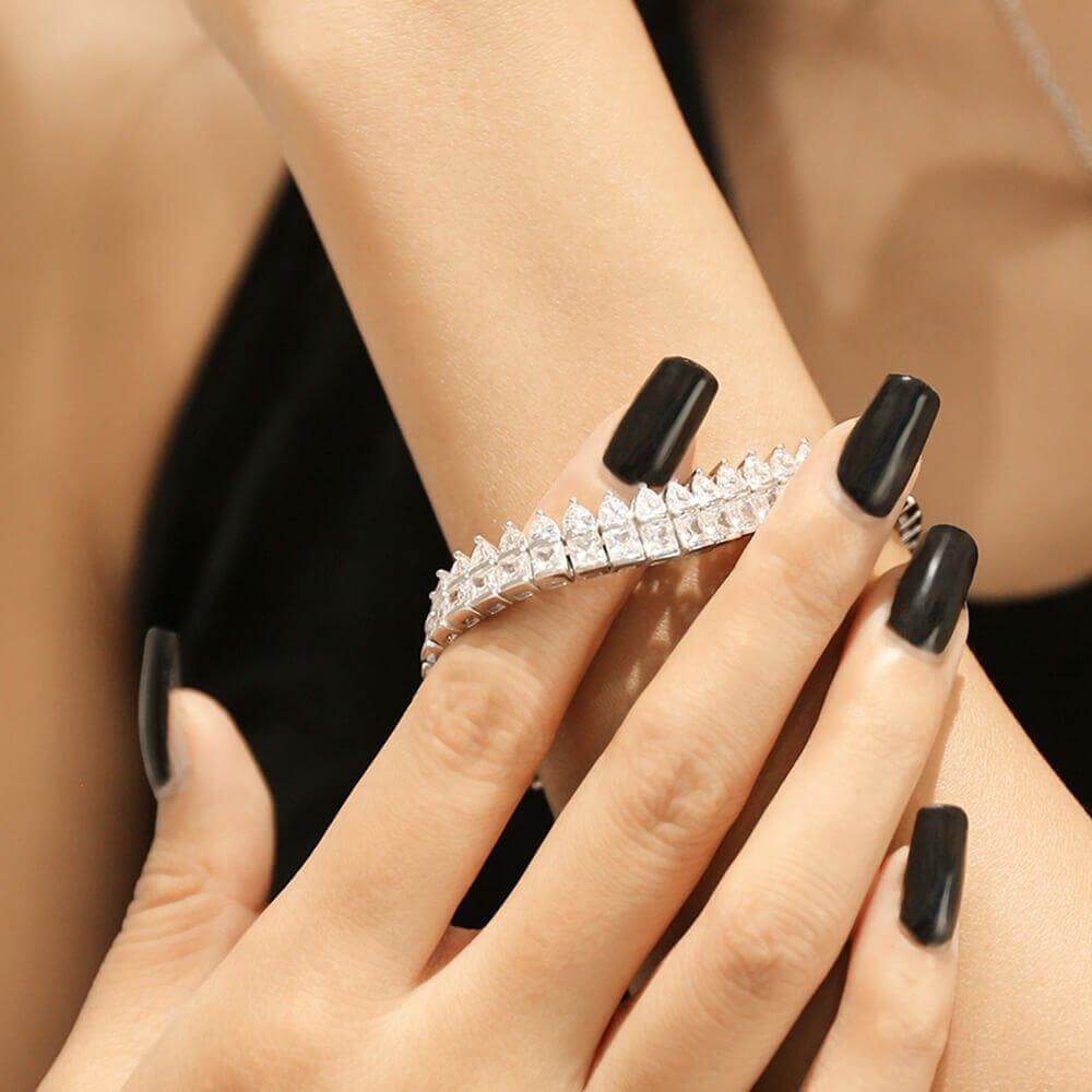 Hoyeung Lam's Pick - Trendolla Jewelry